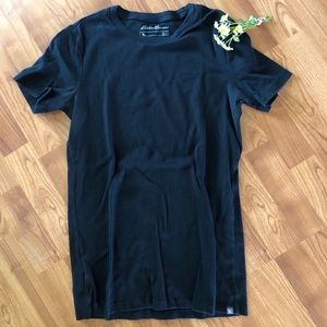 Black crew neck size tall large Eddie Bauer tee